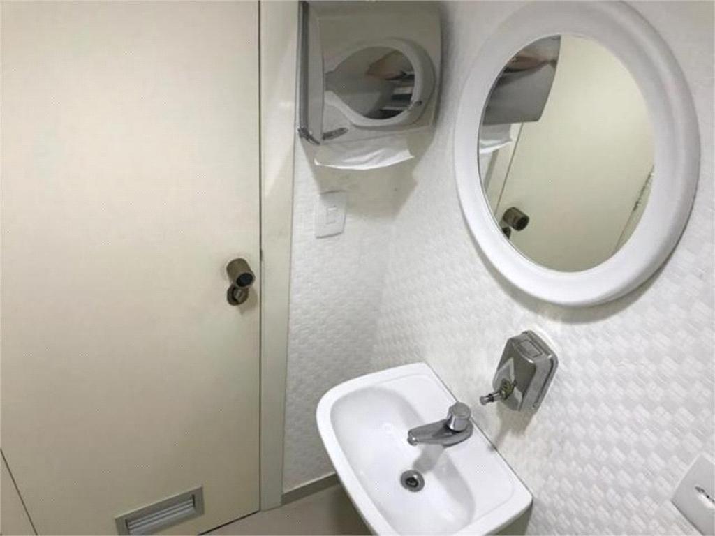 Imagem Sala Comercial à Venda, 31 m²em Moema - São Paulo