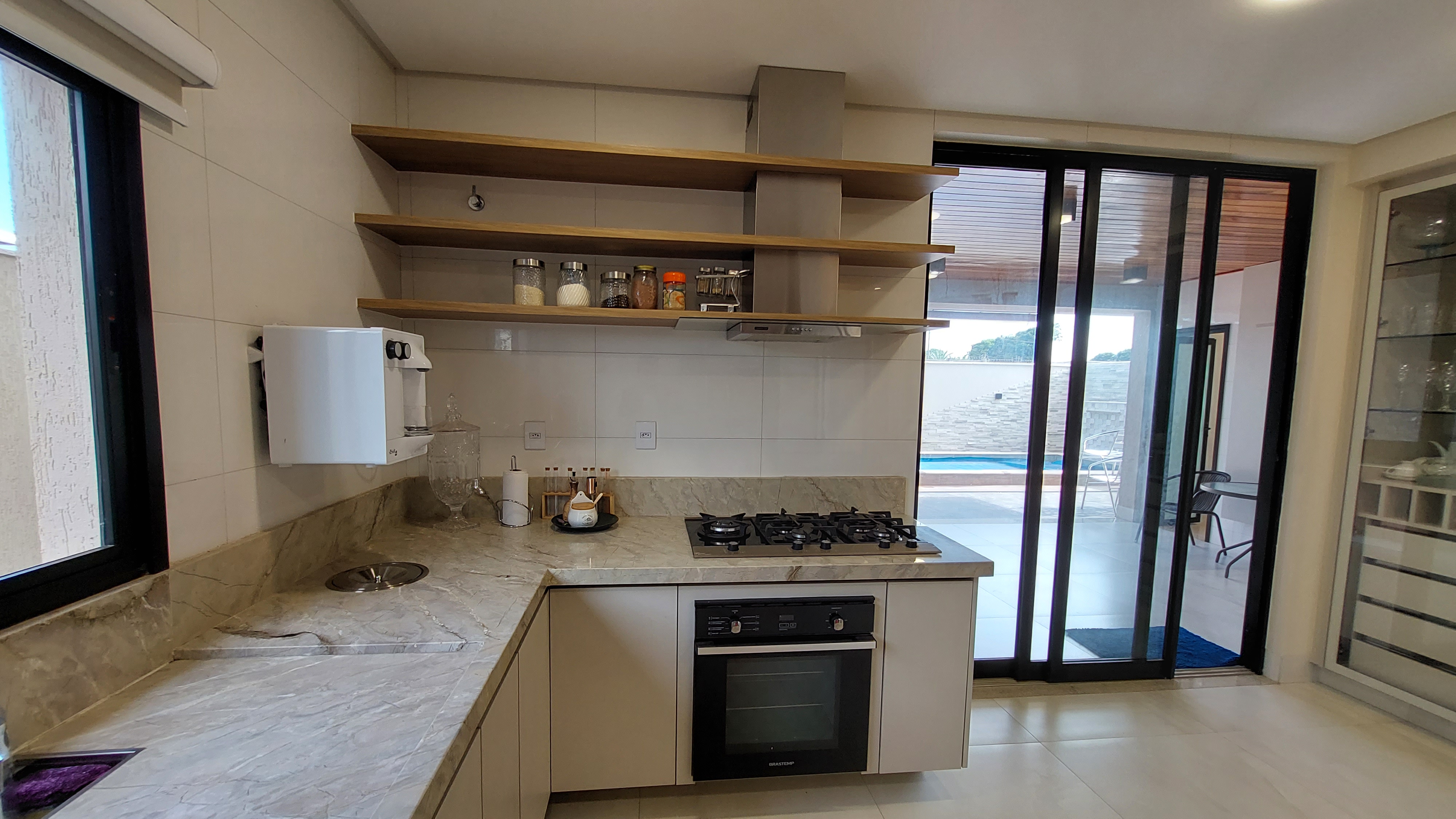 Imagem Casa de Condomínio com 4 Quartos à Venda ou Temporada, 259 m²em Parqville Pinheiros - Aparecida de Goiânia