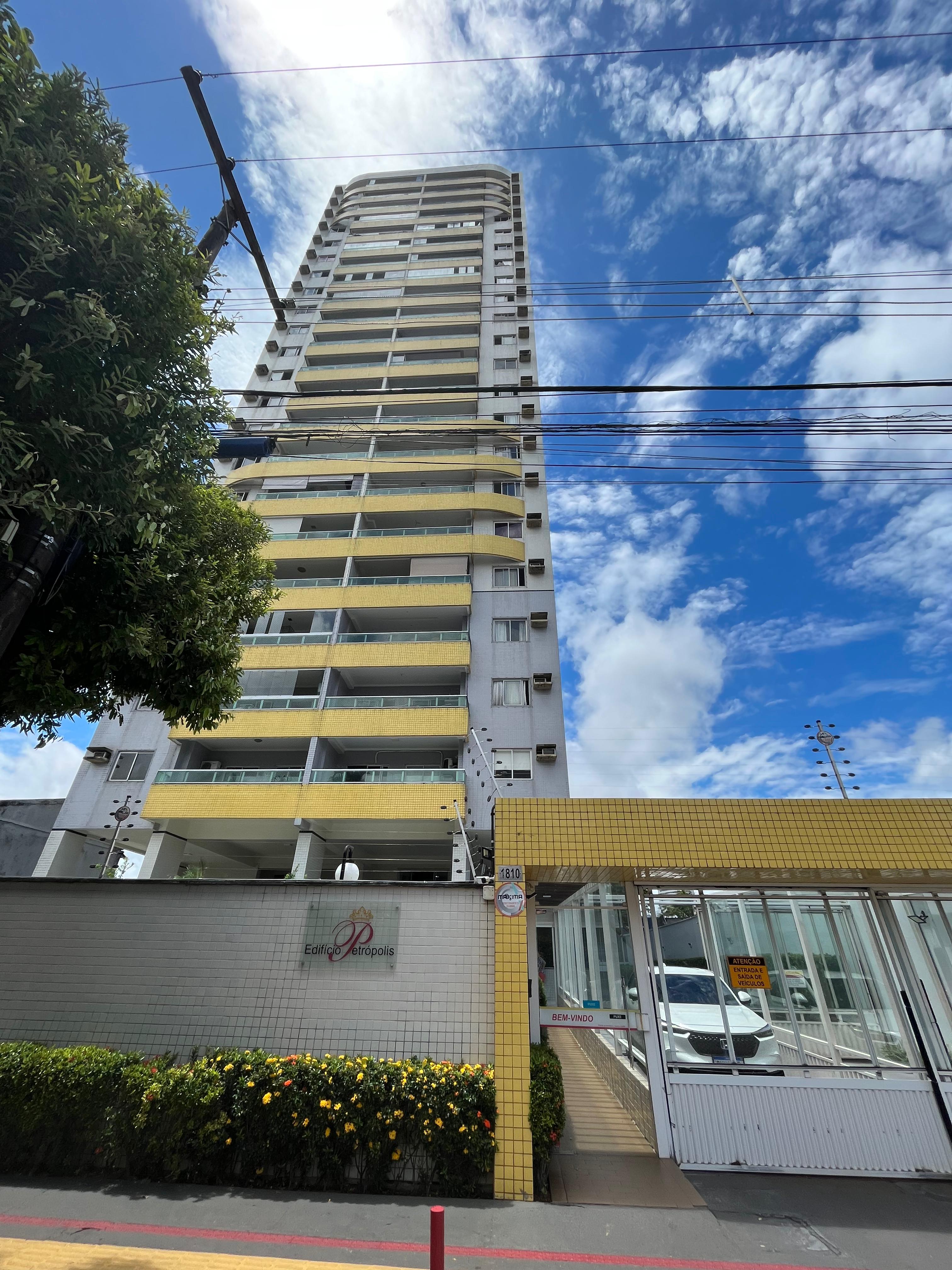 Apartamento com 3 Quartos à Venda, 109 m²em Marco - Belém