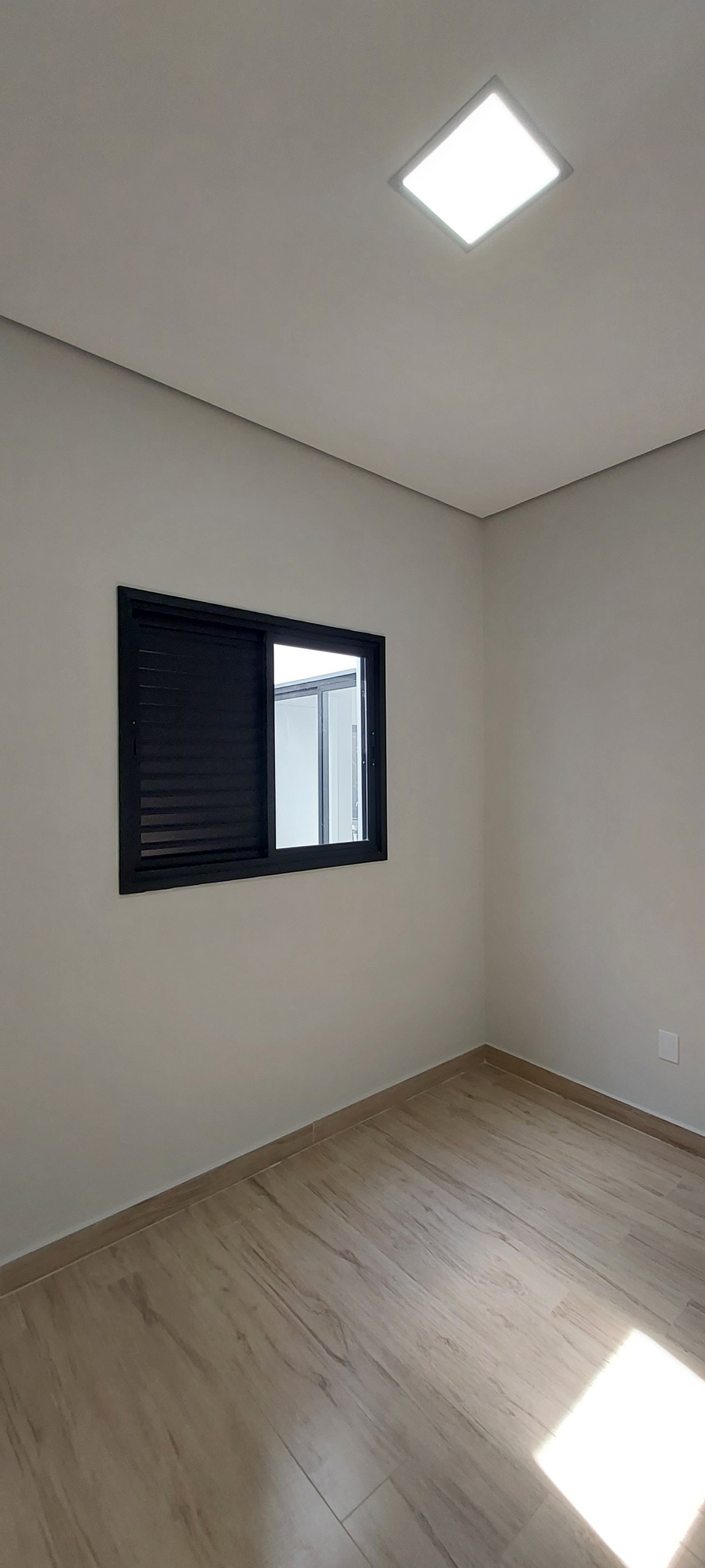 Imagem Casa de Condomínio com 3 Quartos à Venda, 115 m²em Horto Florestal - Sorocaba Imagem Casa de Condomínio com 3 Quartos à Venda, 115 m²em Horto Florestal - Sorocaba