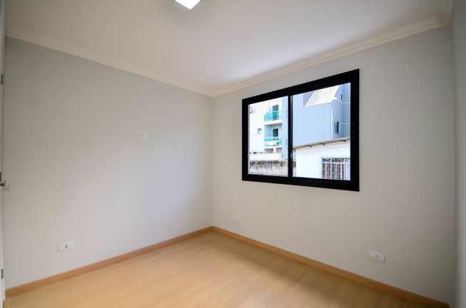 Imagem Sobrado com 3 Quartos à Venda, em Cajuru - Curitiba Imagem Sobrado com 3 Quartos à Venda, em Cajuru - Curitiba