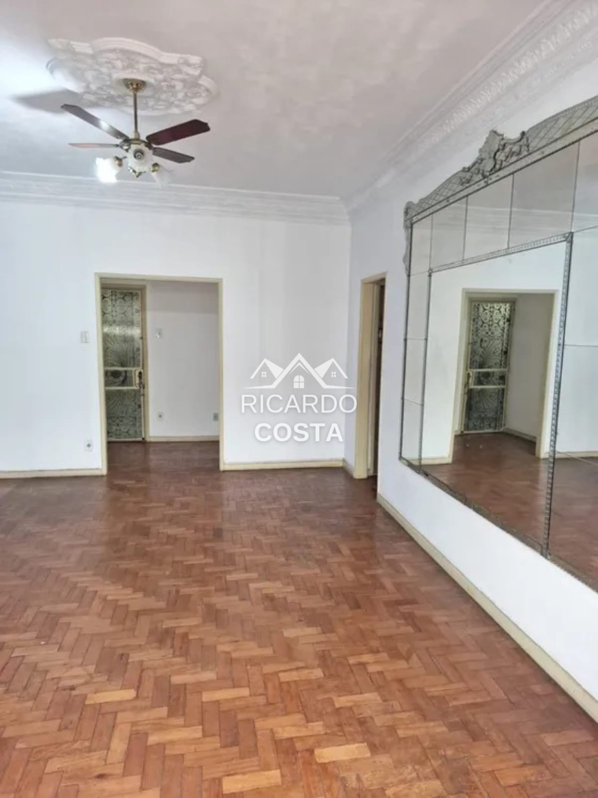 Imagem Apartamento com 3 Quartos à Venda, 103 m² em Centro - Rio de Janeiro Imagem Apartamento com 3 Quartos à Venda, 103 m² em Centro - Rio de Janeiro
