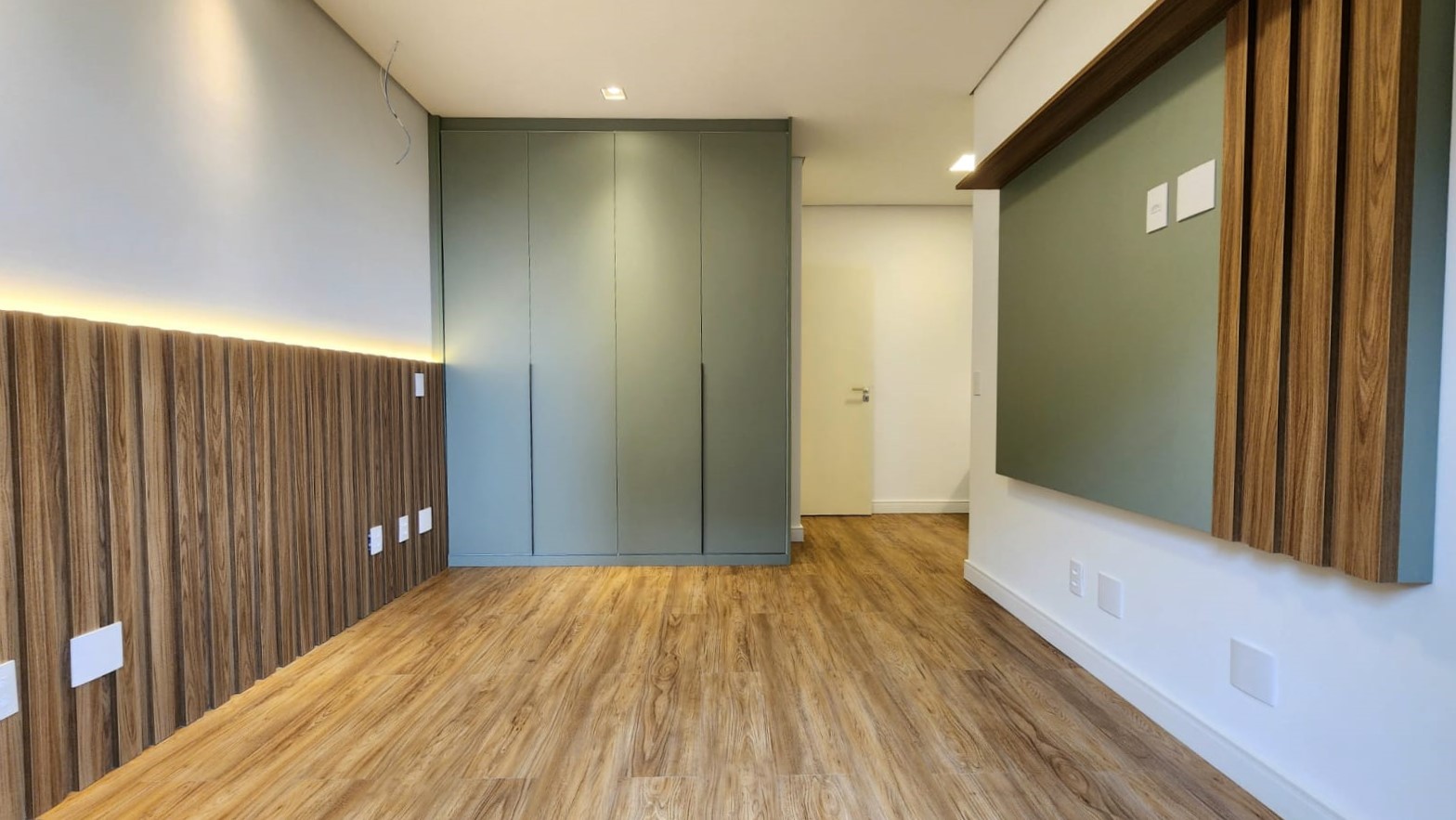 Imagem Apartamento com 4 Quartos à Venda, 251 m²em Pompéia - Santos