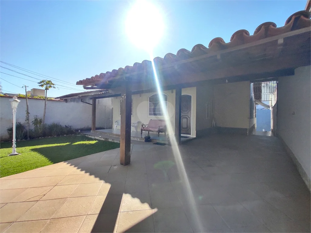 Imagem Casa com 3 Quartos à Venda, 200 m²em Piratininga - Niterói Imagem Casa com 3 Quartos à Venda, 200 m²em Piratininga - Niterói