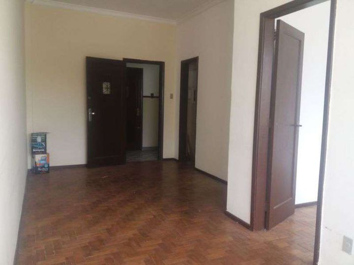 Imagem Apartamento com 1 Quarto à Venda, 40 m² em Várzea&nbsp; - Teresópolis