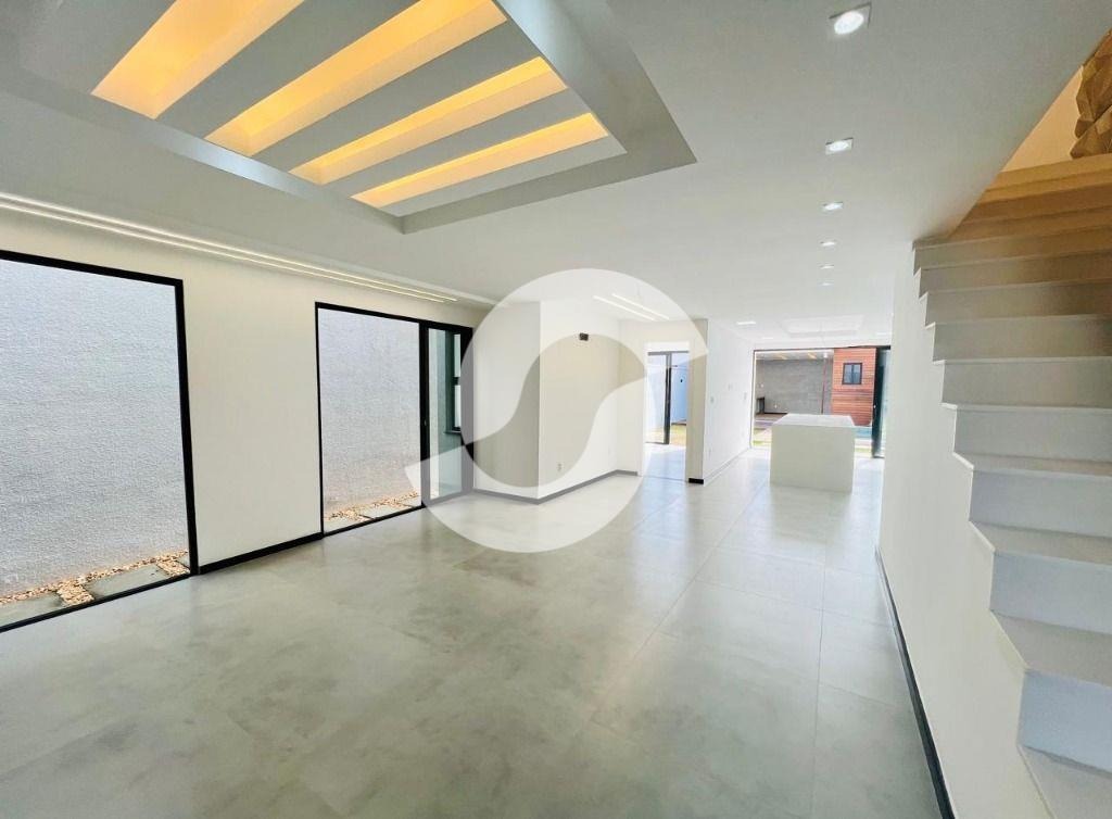 Imagem Casa com 4 Quartos à Venda, 245 m² em Camboinhas - Niterói Imagem Casa com 4 Quartos à Venda, 245 m² em Camboinhas - Niterói