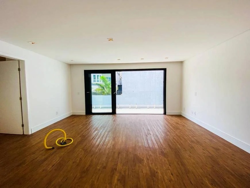 Imagem Casa de Condomínio com 4 Quartos à Venda, 400 m² em Parque Terra Nova II - São Bernardo do Campo Imagem Casa de Condomínio com 4 Quartos à Venda, 400 m² em Parque Terra Nova II - São Bernardo do Campo