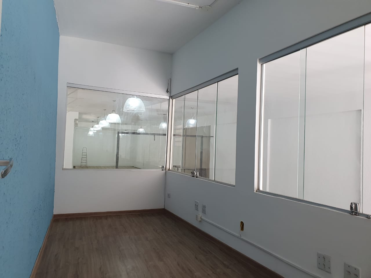 Imagem Galpão para Alugar, 295 m²em Vila Sílvia - São Paulo