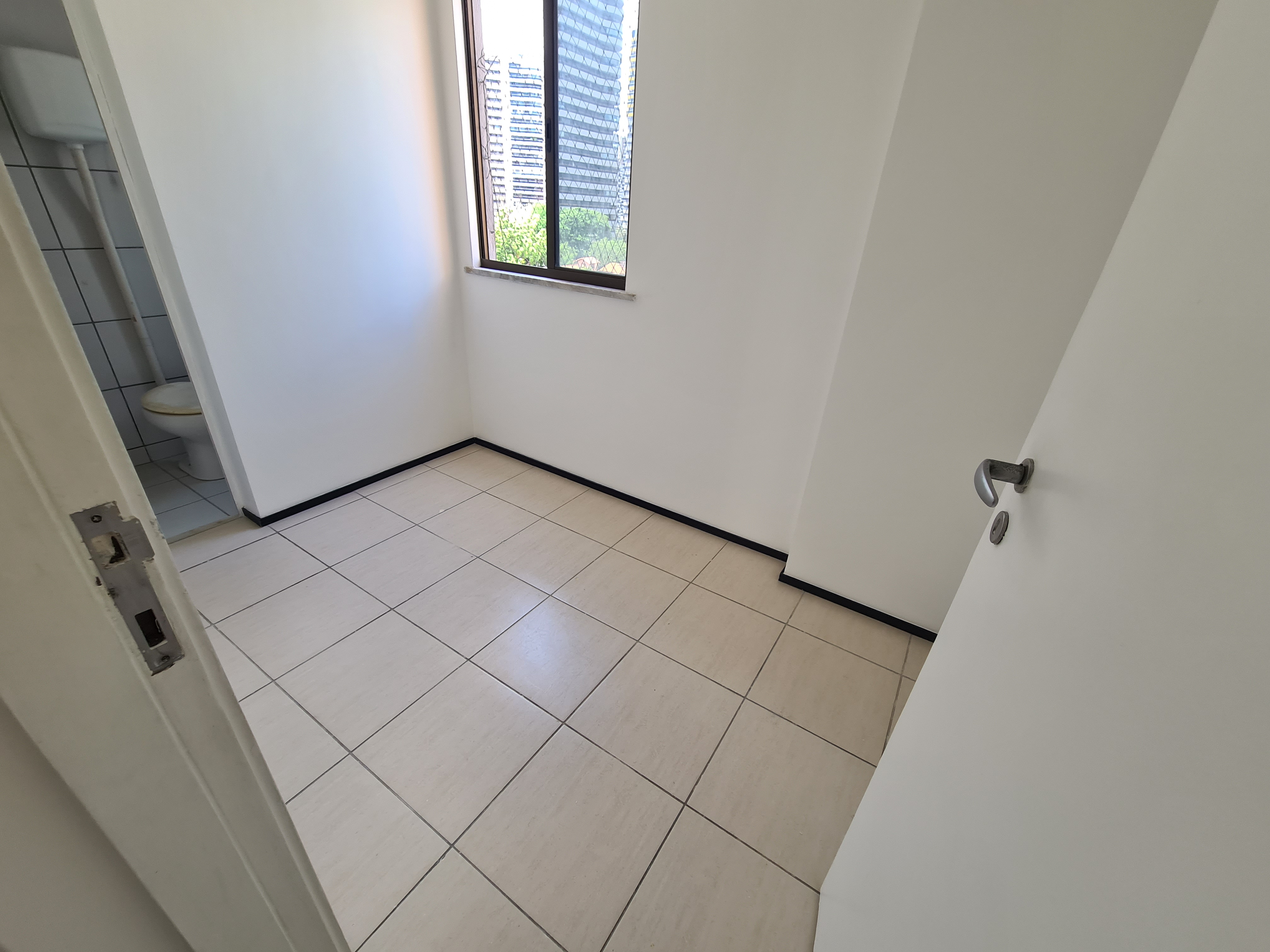 Imagem Apartamento com 3 Quartos para Alugar, 83 m²em Meireles - Fortaleza Imagem Apartamento com 3 Quartos para Alugar, 83 m²em Meireles - Fortaleza