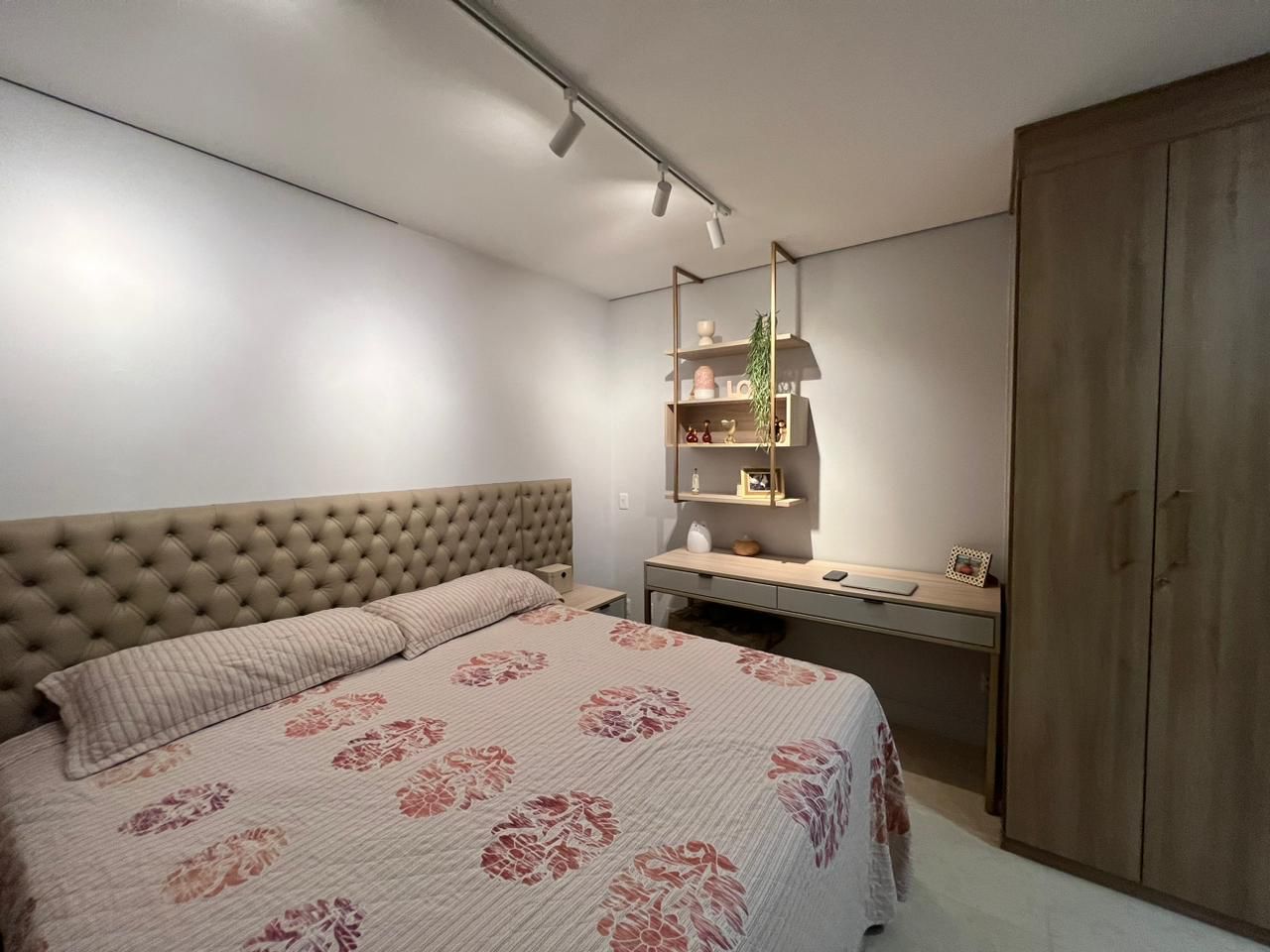 Imagem Apartamento com 3 Quartos à Venda, 127 m²em Umarizal - Belém Imagem Apartamento com 3 Quartos à Venda, 127 m²em Umarizal - Belém