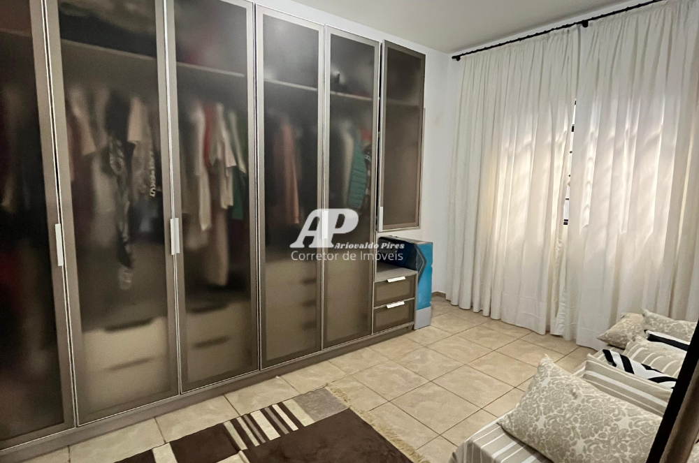 Imagem Casa com 3 Quartos à Venda, 147 m²em Oficinas - Ponta Grossa Imagem Casa com 3 Quartos à Venda, 147 m²em Oficinas - Ponta Grossa