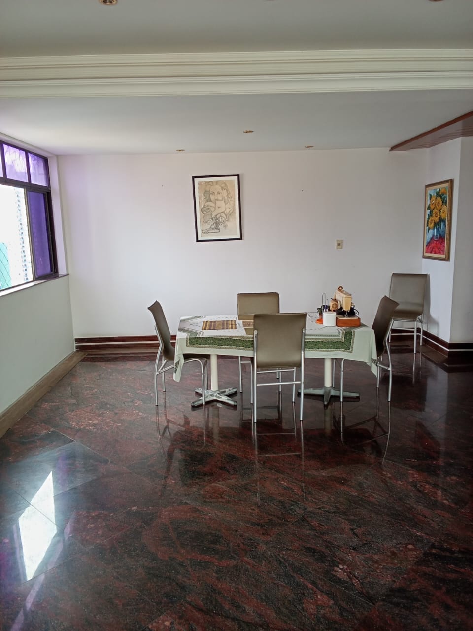 Imagem Apartamento com 4 Quartos à Venda, 253 m² em Umarizal - Belém Imagem Apartamento com 4 Quartos à Venda, 253 m² em Umarizal - Belém