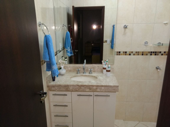 Imagem Casa com 3 Quartos à Venda, 187 m² em Parque Glória IV - Catanduva