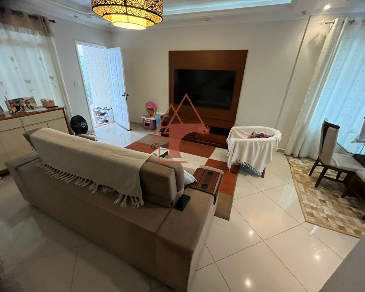 Imagem Casa de Condomínio à Venda, 128 m²em Jardim Casqueiro - Cubatão