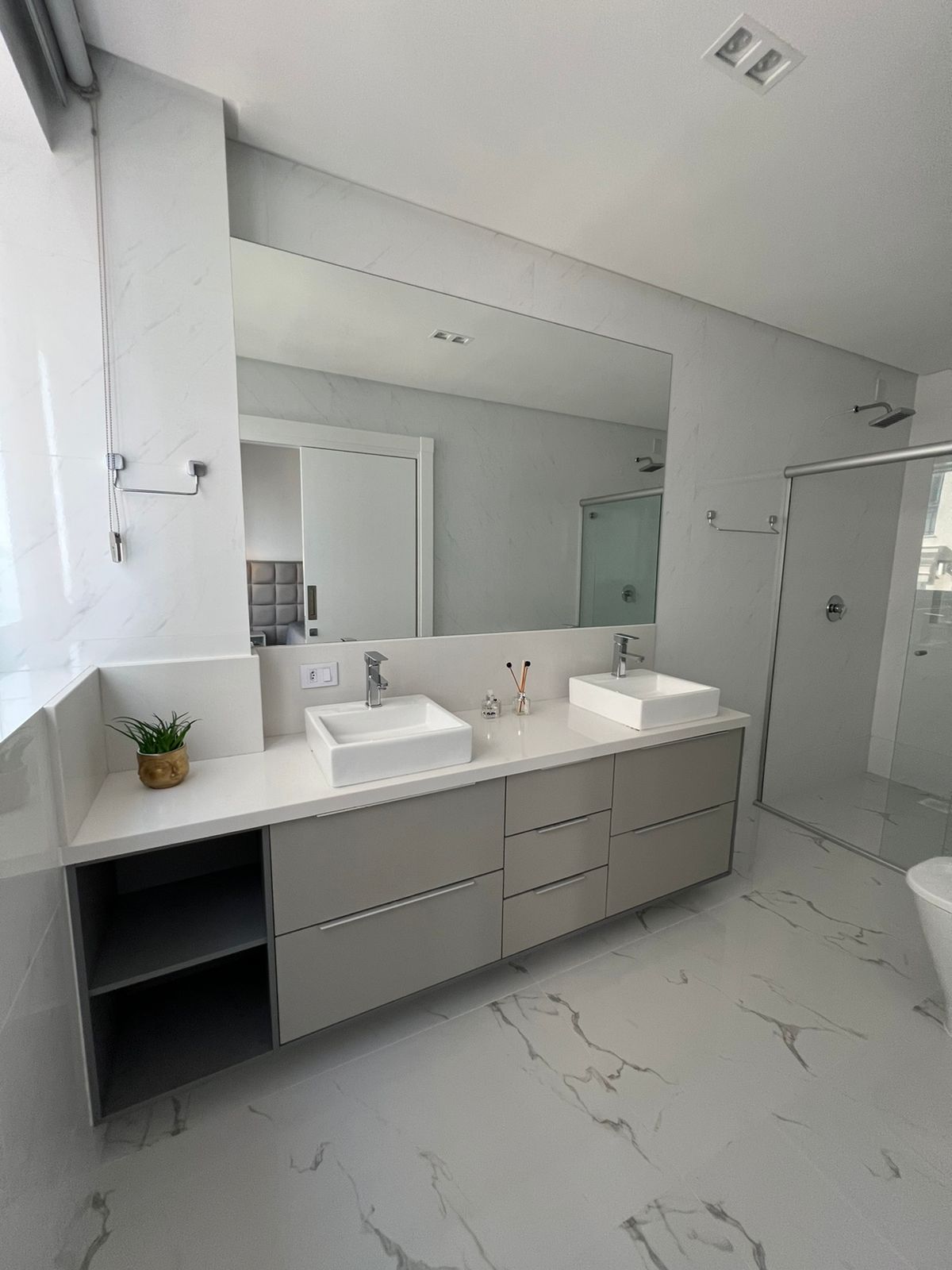Imagem Apartamento com 4 Quartos à Venda, 202 m² em Meia Praia - Itapema