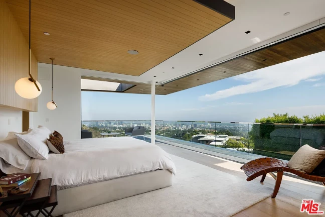 Imagem Casa de Condomínio com 6 Quartos à Venda, 933 m²em Alphaville Residencial Um - Barueri Imagem Casa de Condomínio com 6 Quartos à Venda, 933 m²em Alphaville Residencial Um - Barueri
