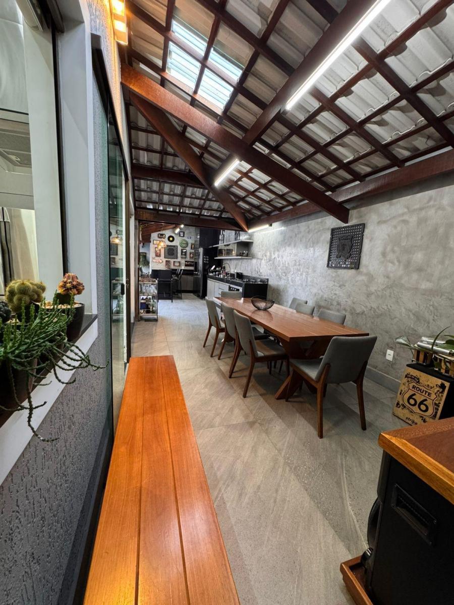 Imagem Casa com 3 Quartos à Venda, 213 m² em Santa Amélia - Belo Horizonte Imagem Casa com 3 Quartos à Venda, 213 m² em Santa Amélia - Belo Horizonte