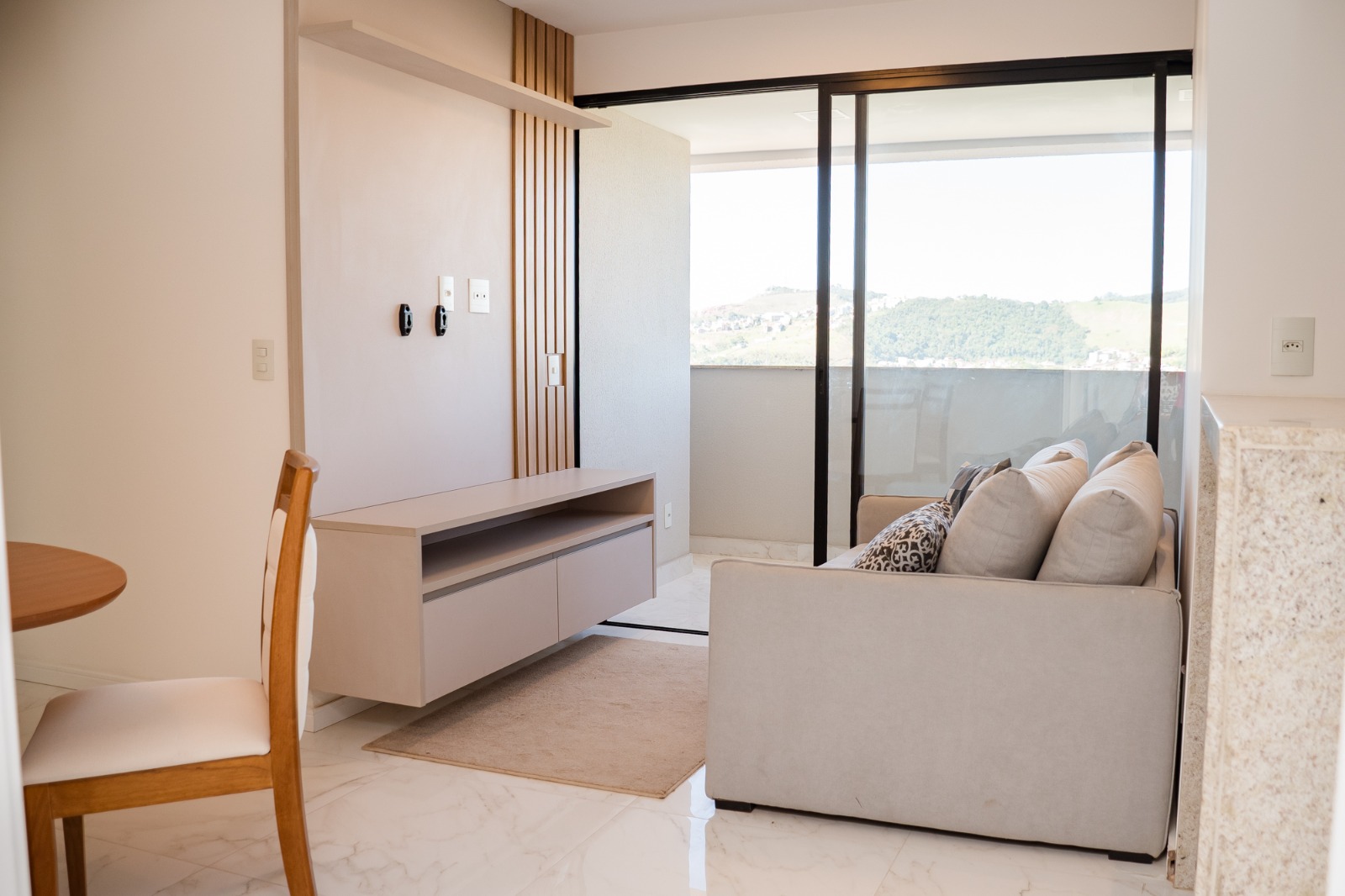 Imagem Apartamento com 3 Quartos à Venda, 70 m² em Granbery - Juiz de Fora Imagem Apartamento com 3 Quartos à Venda, 70 m² em Granbery - Juiz de Fora