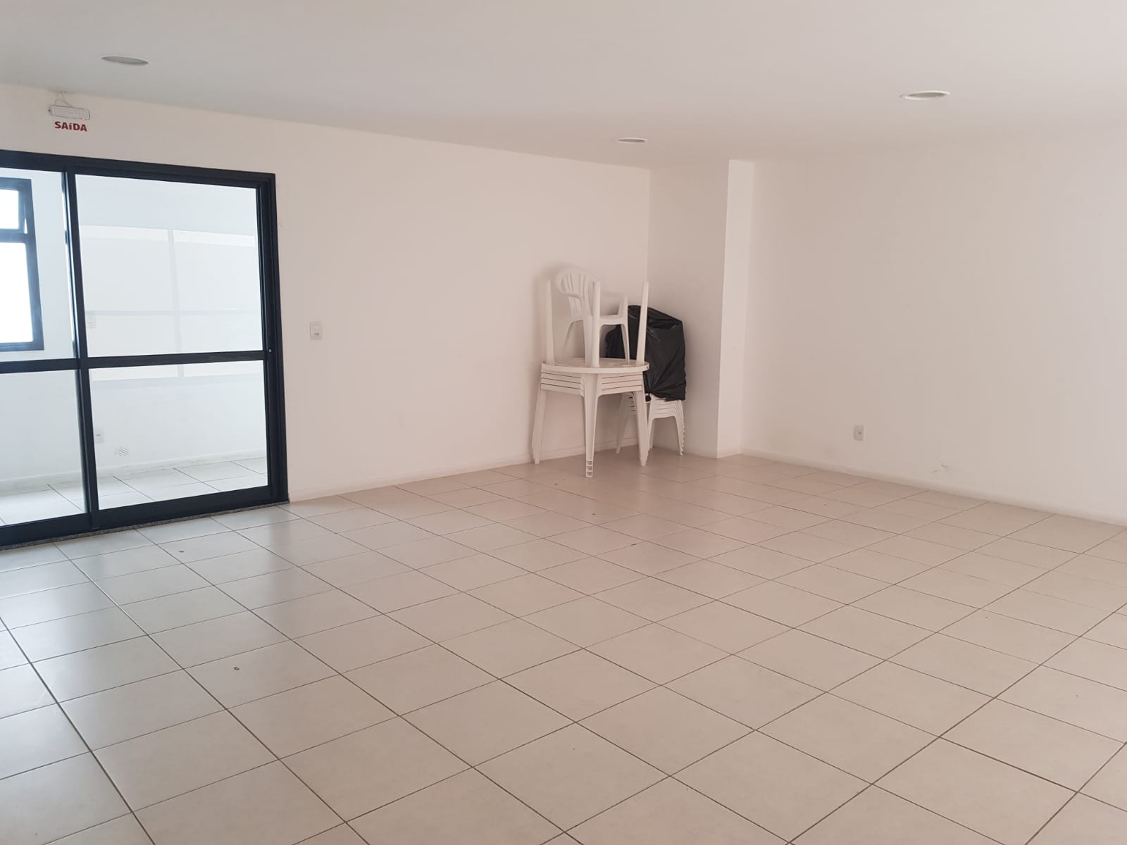 Imagem Apartamento com 1 Quarto à Venda, 60 m²em Costa Azul - Salvador