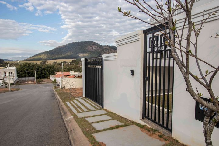 Imagem Casa com 3 Quartos à Venda, 160 m² em Residencial Alvorada - Bragança Paulista Imagem Casa com 3 Quartos à Venda, 160 m² em Residencial Alvorada - Bragança Paulista