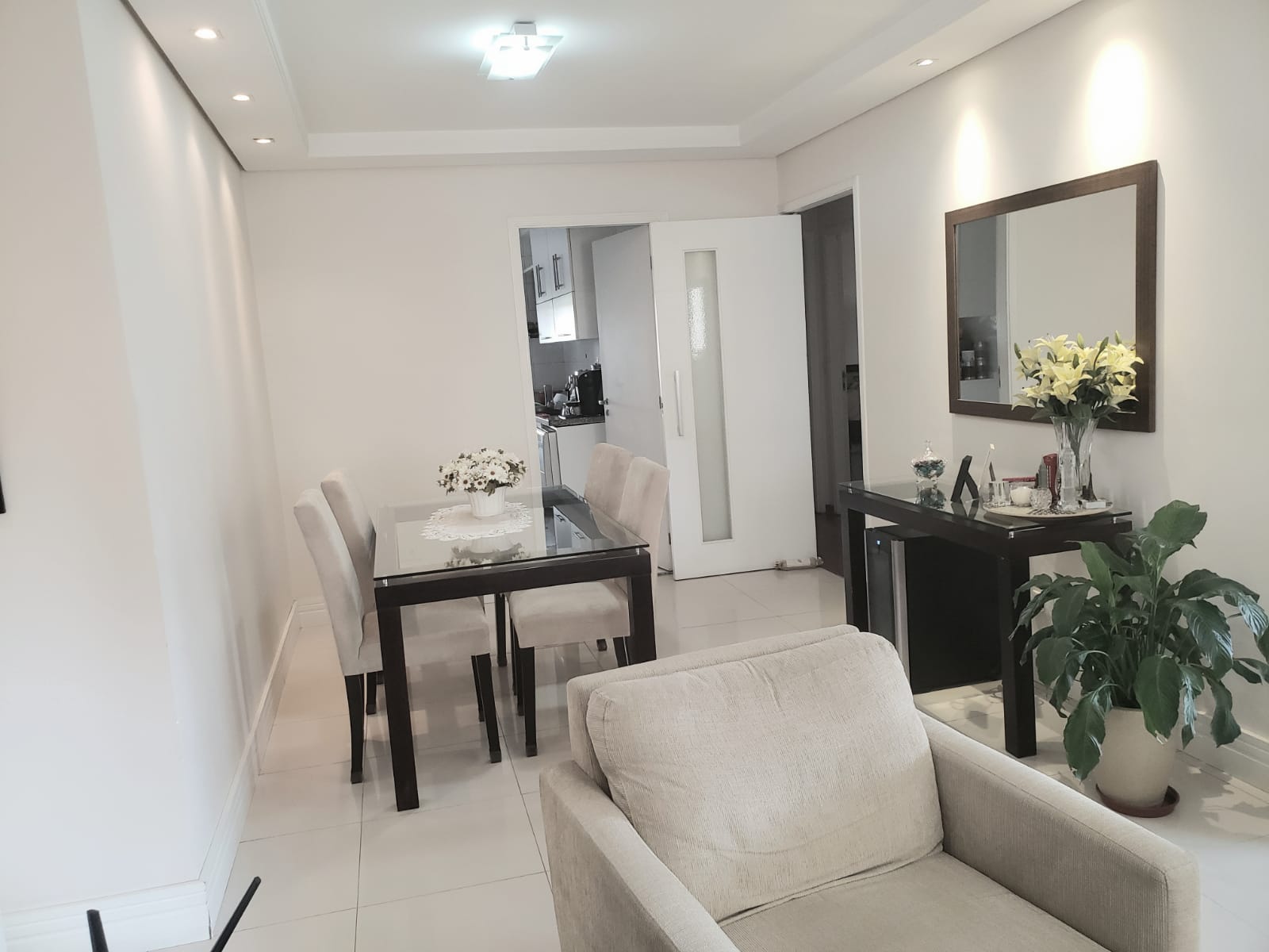 Imagem Apartamento com 3 Quartos à Venda, 103 m²em Moema - São Paulo Imagem Apartamento com 3 Quartos à Venda, 103 m²em Moema - São Paulo