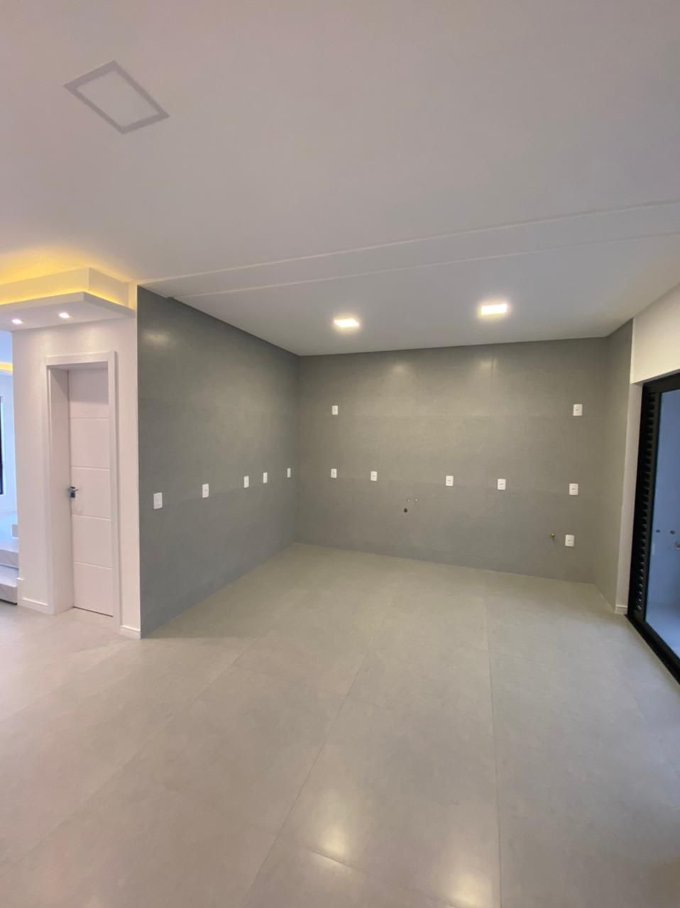 Imagem Sobrado com 3 Quartos à Venda, 144 m²em Nações - Balneário Camboriú