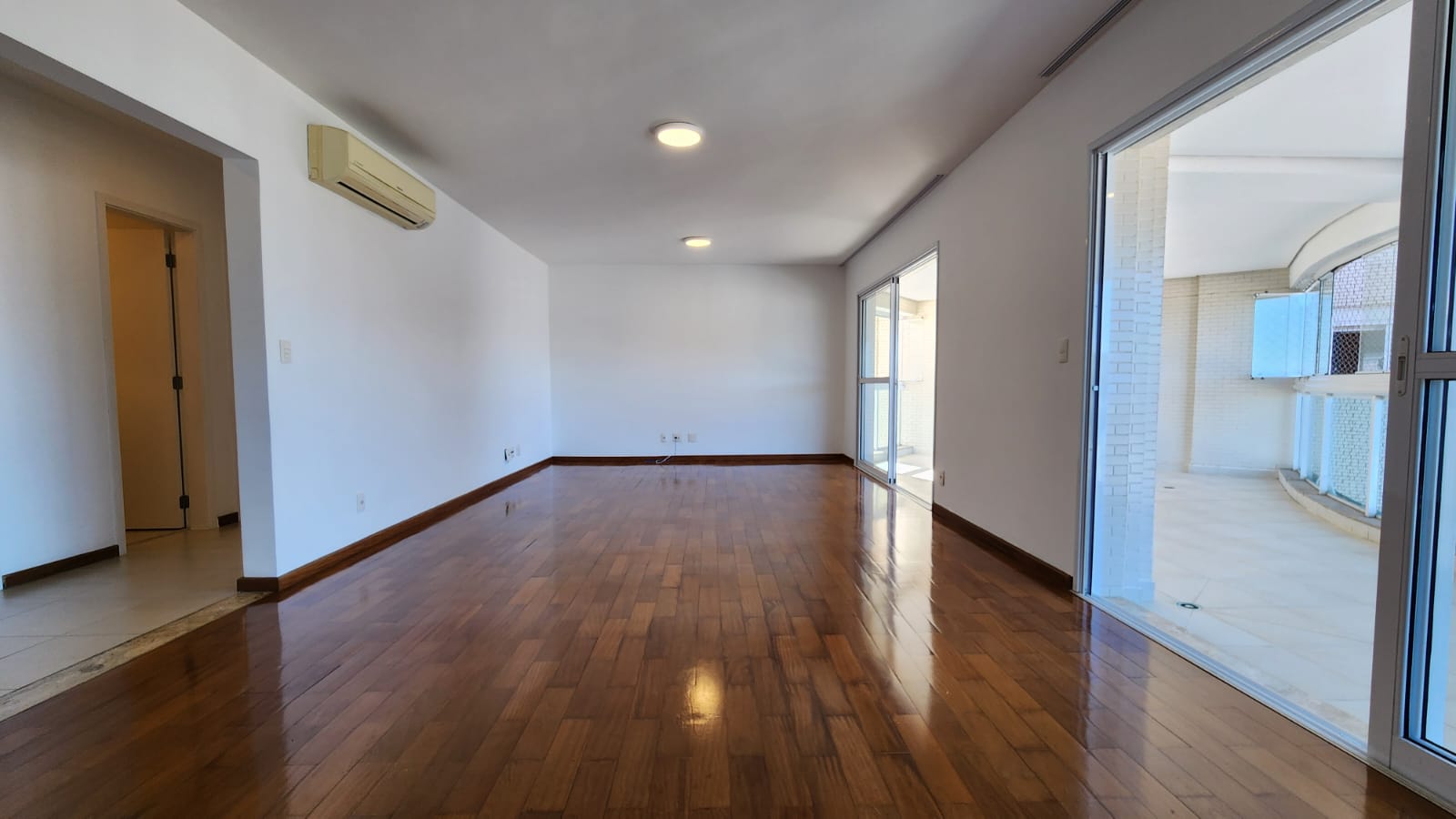 Imagem Apartamento com 4 Quartos à Venda, 204 m²em Boqueirão - Santos Imagem Apartamento com 4 Quartos à Venda, 204 m²em Boqueirão - Santos