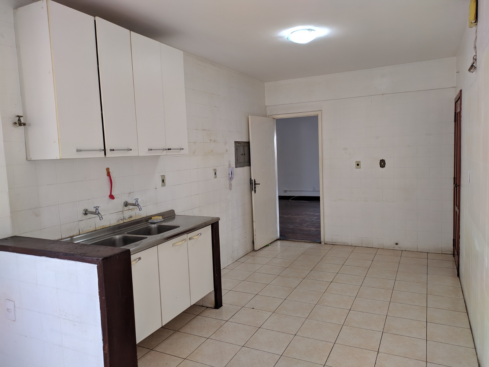 Imagem Apartamento com 4 Quartos para Alugar, 200 m²em Jurunas - Belém Imagem Apartamento com 4 Quartos para Alugar, 200 m²em Jurunas - Belém