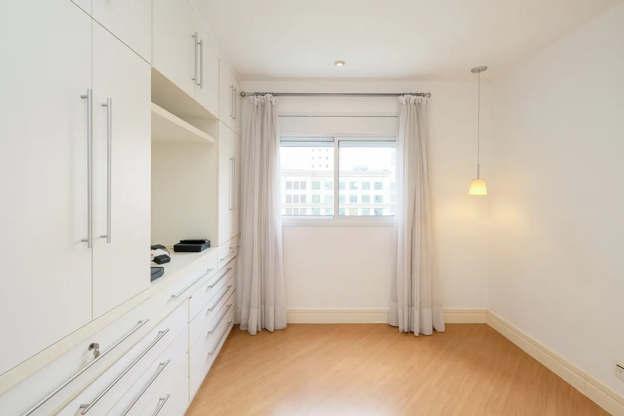 Imagem Apartamento com 3 Quartos à Venda, 125 m² em Vila Olímpia - São Paulo