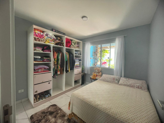 Imagem Casa com 5 Quartos à Venda, em Mariluz - Itapoá Imagem Casa com 5 Quartos à Venda, em Mariluz - Itapoá