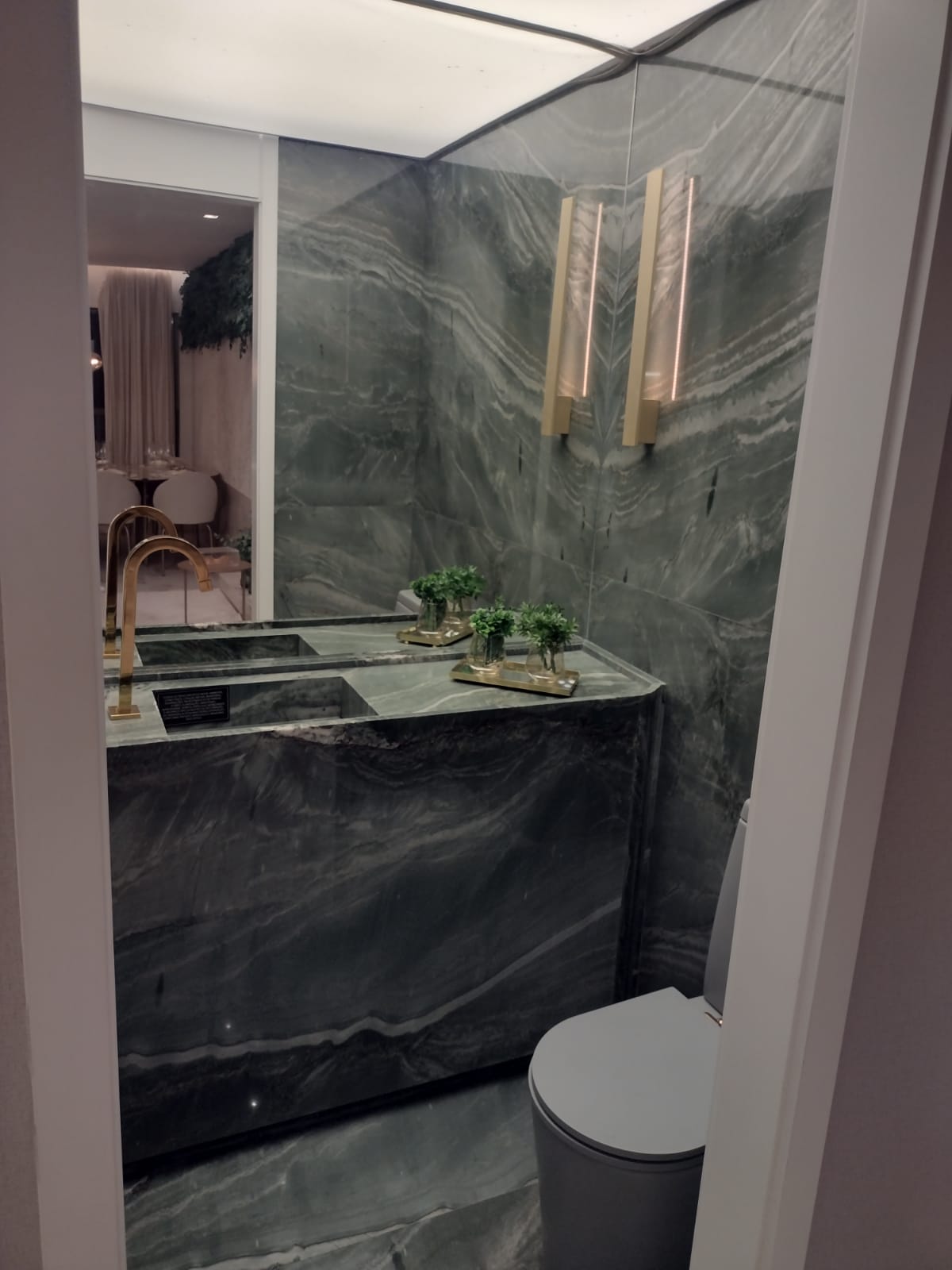 Imagem Apartamento com 3 Quartos à Venda, 134 m²em Jardim das Acácias - São Paulo