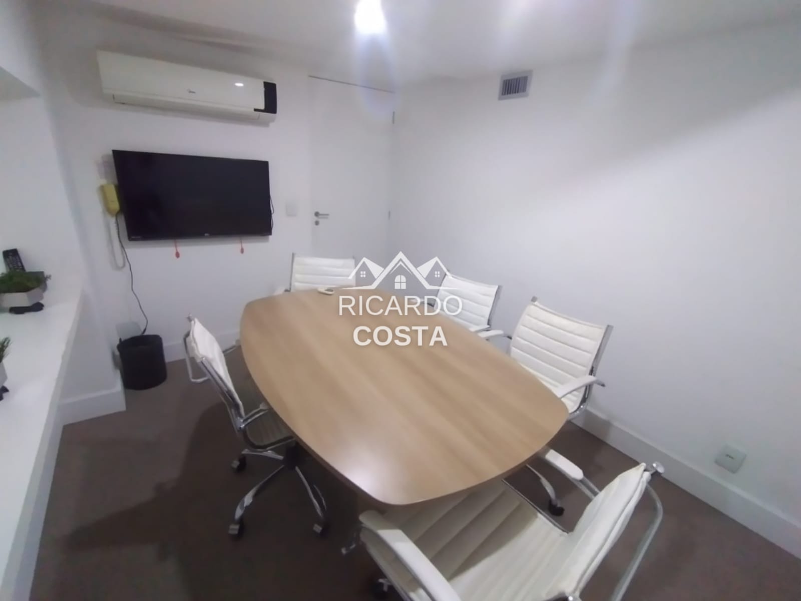 Imagem Vaga de Garagem à Venda ou Locação, 35 m² em Freguesia (Jacarepaguá) - Rio de Janeiro Imagem Vaga de Garagem à Venda ou Locação, 35 m² em Freguesia (Jacarepaguá) - Rio de Janeiro