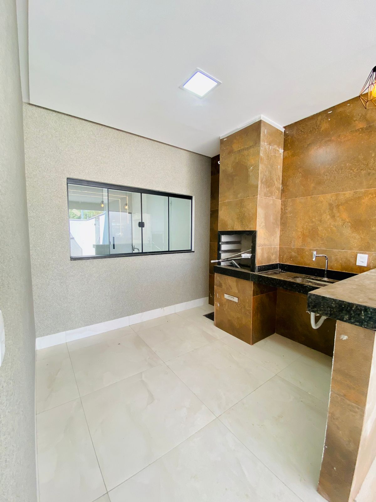 Imagem Casa com 3 Quartos à Venda, 135 m²em Jardim Helvécia - Aparecida de Goiânia Imagem Casa com 3 Quartos à Venda, 135 m²em Jardim Helvécia - Aparecida de Goiânia