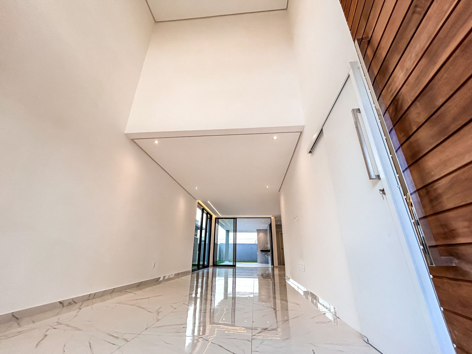 Imagem Casa de Condomínio com 5 Quartos à Venda, 252 m² em Cidade Alpha - Eusébio Imagem Casa de Condomínio com 5 Quartos à Venda, 252 m² em Cidade Alpha - Eusébio