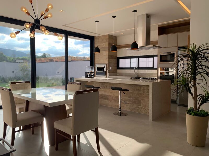 Imagem Casa de Condomínio com 4 Quartos à Venda, 265 m²em Jardim Novo Mundo - Jundiaí Imagem Casa de Condomínio com 4 Quartos à Venda, 265 m²em Jardim Novo Mundo - Jundiaí