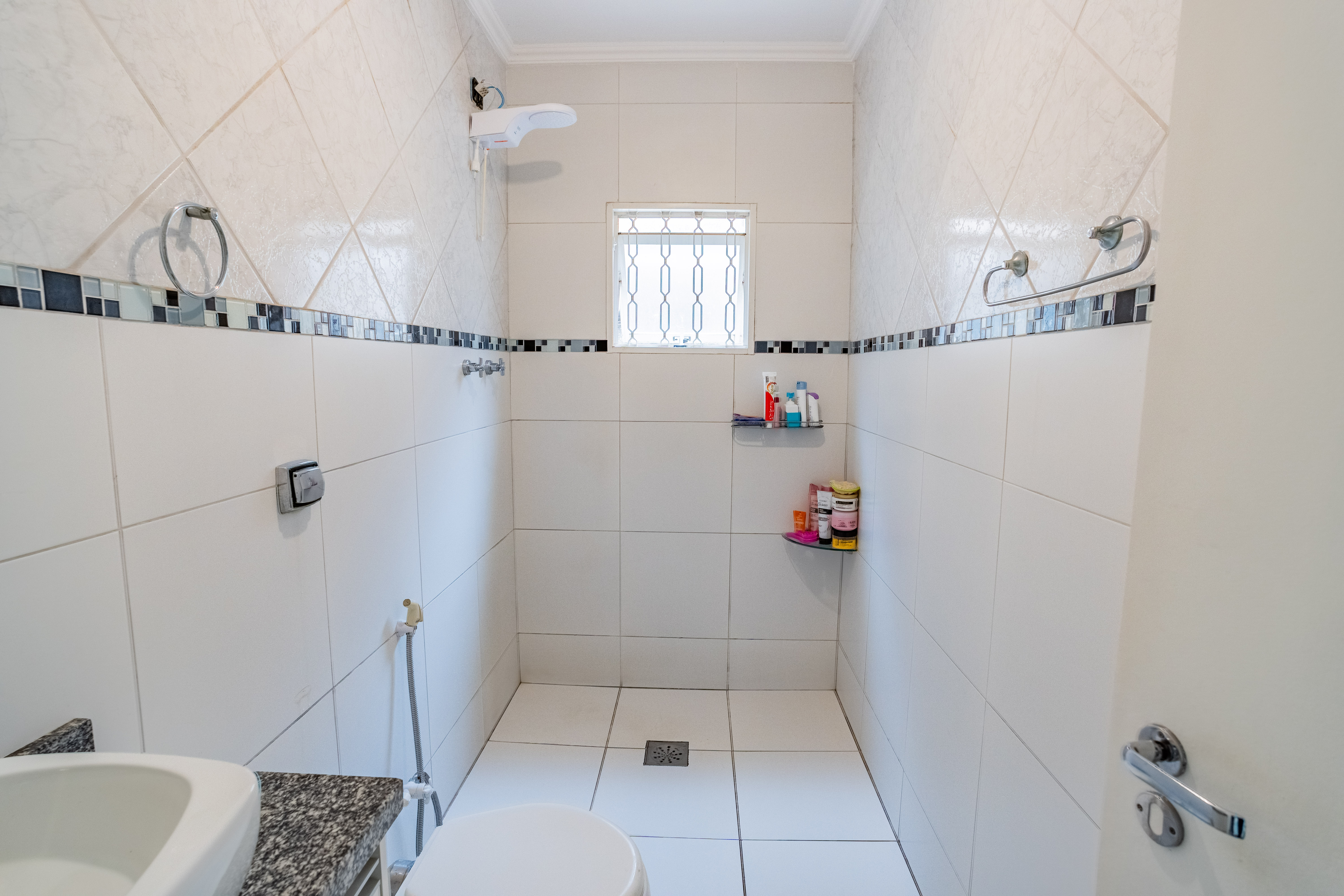 Imagem Sobrado com 3 Quartos à Venda, 398 m² em Jardim Aeronave de Viracopos - Campinas Imagem Sobrado com 3 Quartos à Venda, 398 m² em Jardim Aeronave de Viracopos - Campinas
