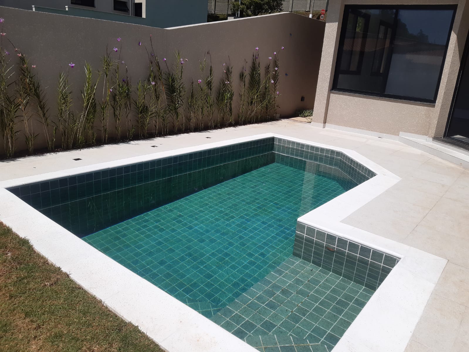 Imagem Casa de Condomínio com 4 Quartos à Venda, 200 m²em Alphaville - Santana de Parnaíba Imagem Casa de Condomínio com 4 Quartos à Venda, 200 m²em Alphaville - Santana de Parnaíba