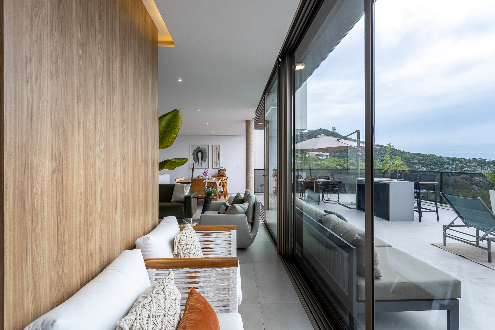 Imagem Casa de Condomínio com 4 Quartos à Venda, 303 m² em Alphaville - Santana de Parnaíba