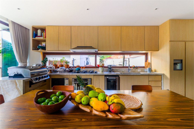 Imagem Casa de Vila com 4 Quartos à Venda, 250 m² em Vila Nova Conceição - São Paulo