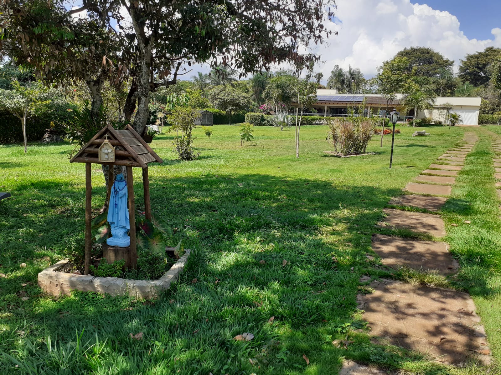 Imagem Chácara com 3 Quartos à Venda, 5 m²em Chácaras Eldorado - Uberlândia