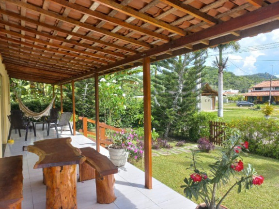 Imagem Casa de Condomínio com 3 Quartos à Venda, 160 m² em Moreno - Moreno