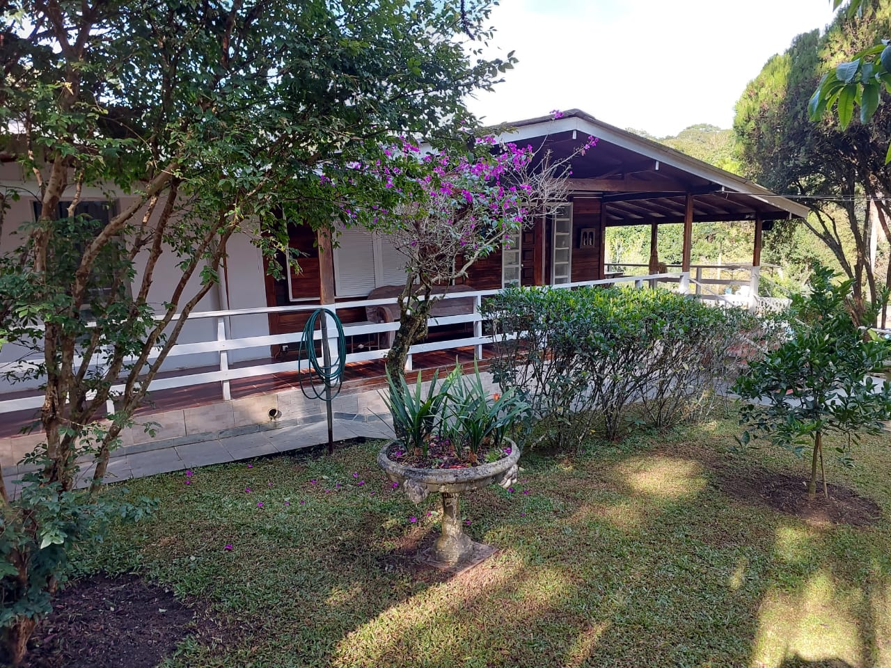 Chácara com 3 Quartos à Venda, 400 m² em Jardim Colibri - Embu das Artes