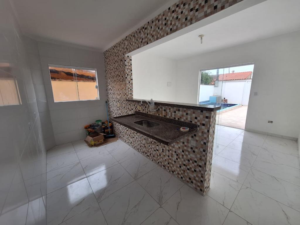 Imagem Casa com 3 Quartos à Venda, 84 m²em Suarão - Itanhaém