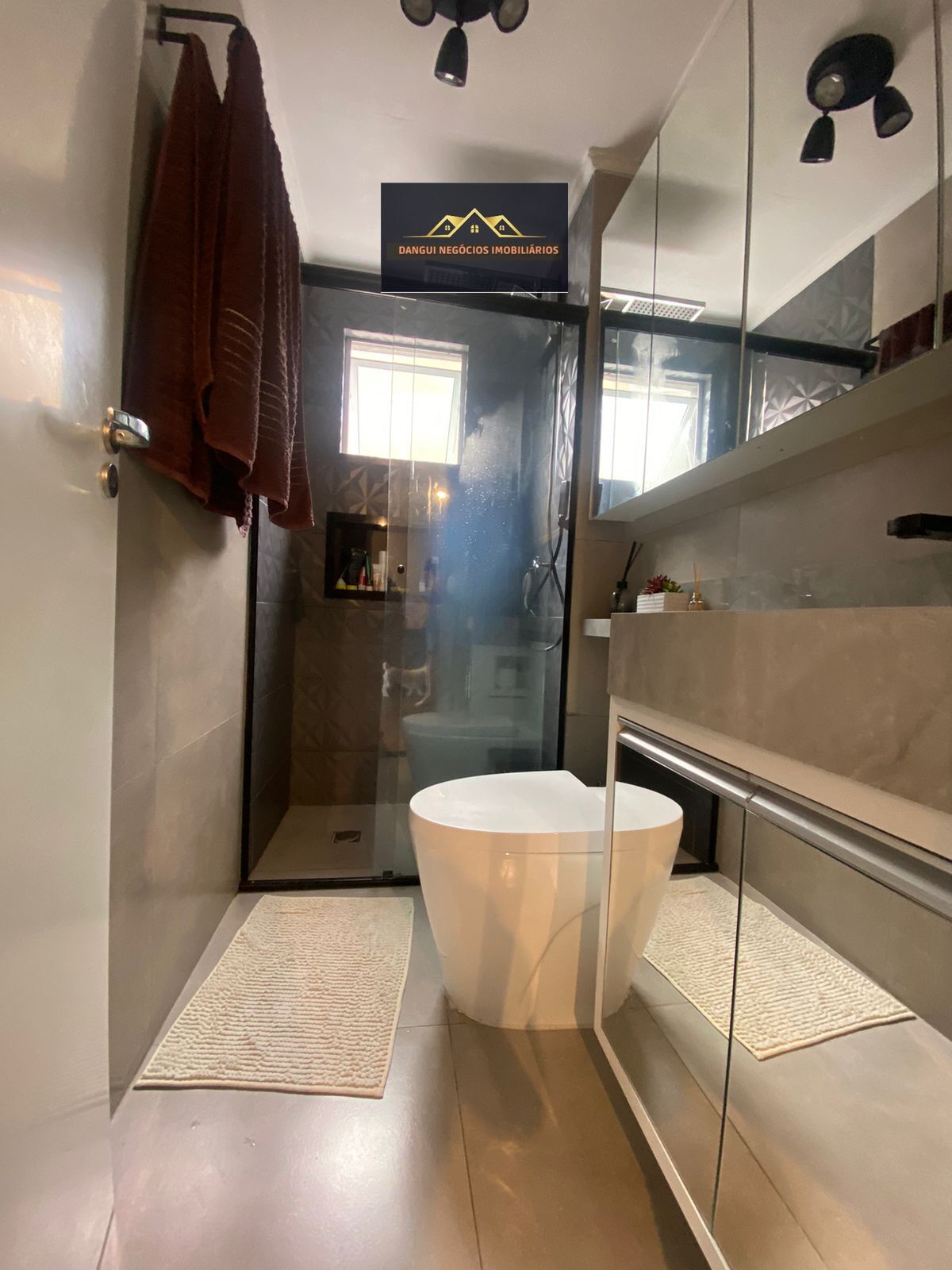 Imagem Apartamento com 2 Quartos à Venda, 57 m²em Portão - Curitiba Imagem Apartamento com 2 Quartos à Venda, 57 m²em Portão - Curitiba