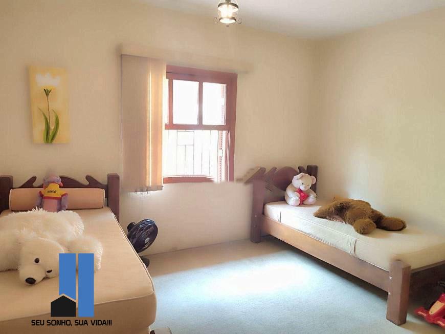 Imagem Chácara com 3 Quartos à Venda, 289 m²em Chácaras Bartira - Embu das Artes