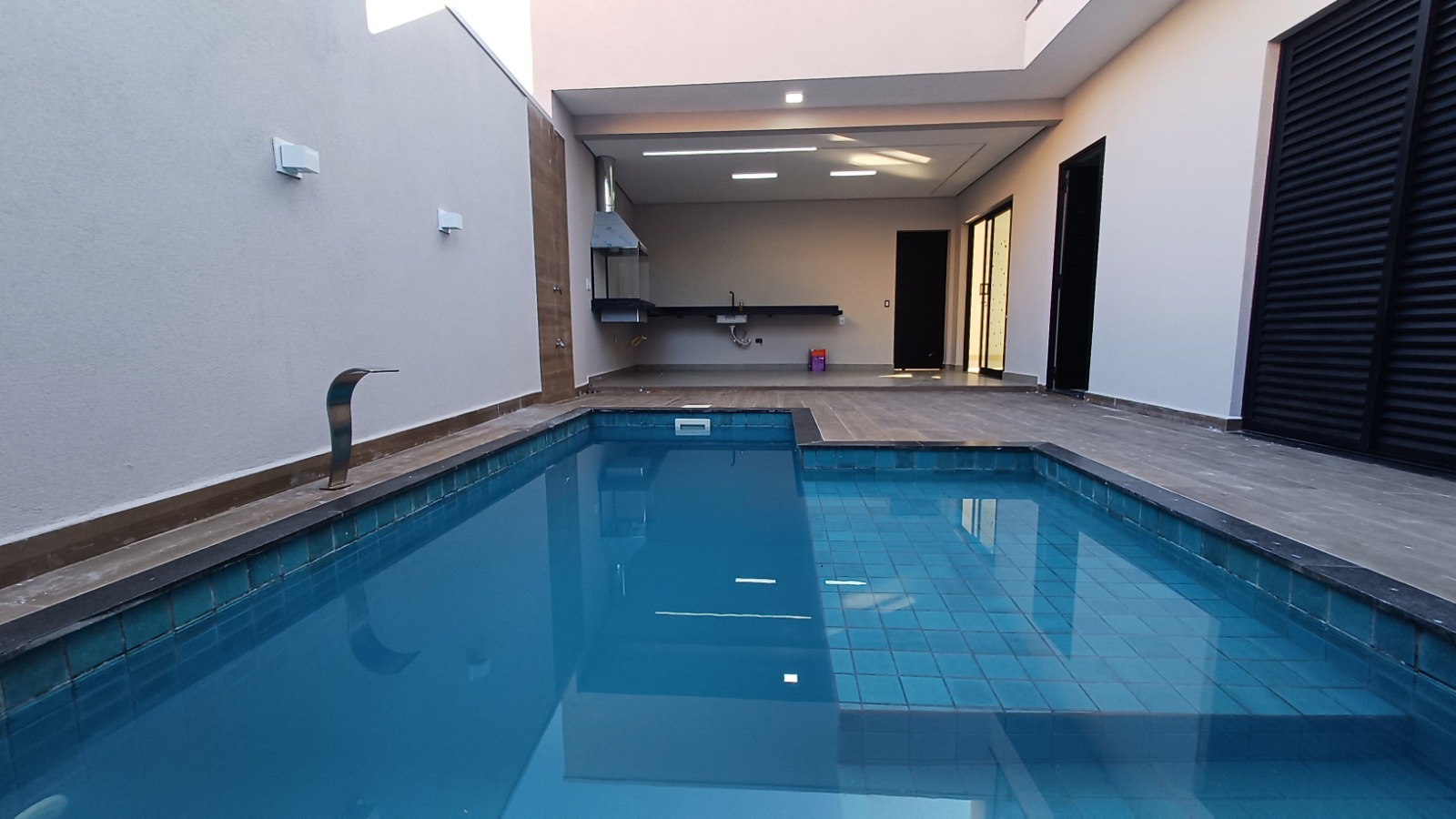 Imagem Casa de Condomínio com 3 Quartos à Venda, 194 m² em Tropicália Garden - Boituva