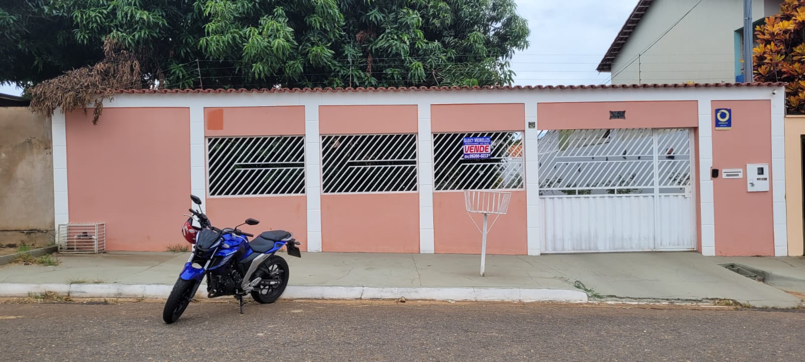 Imagem Casa com 4 Quartos à Venda, 213 m² em Jardim Roma - Caldas Novas
