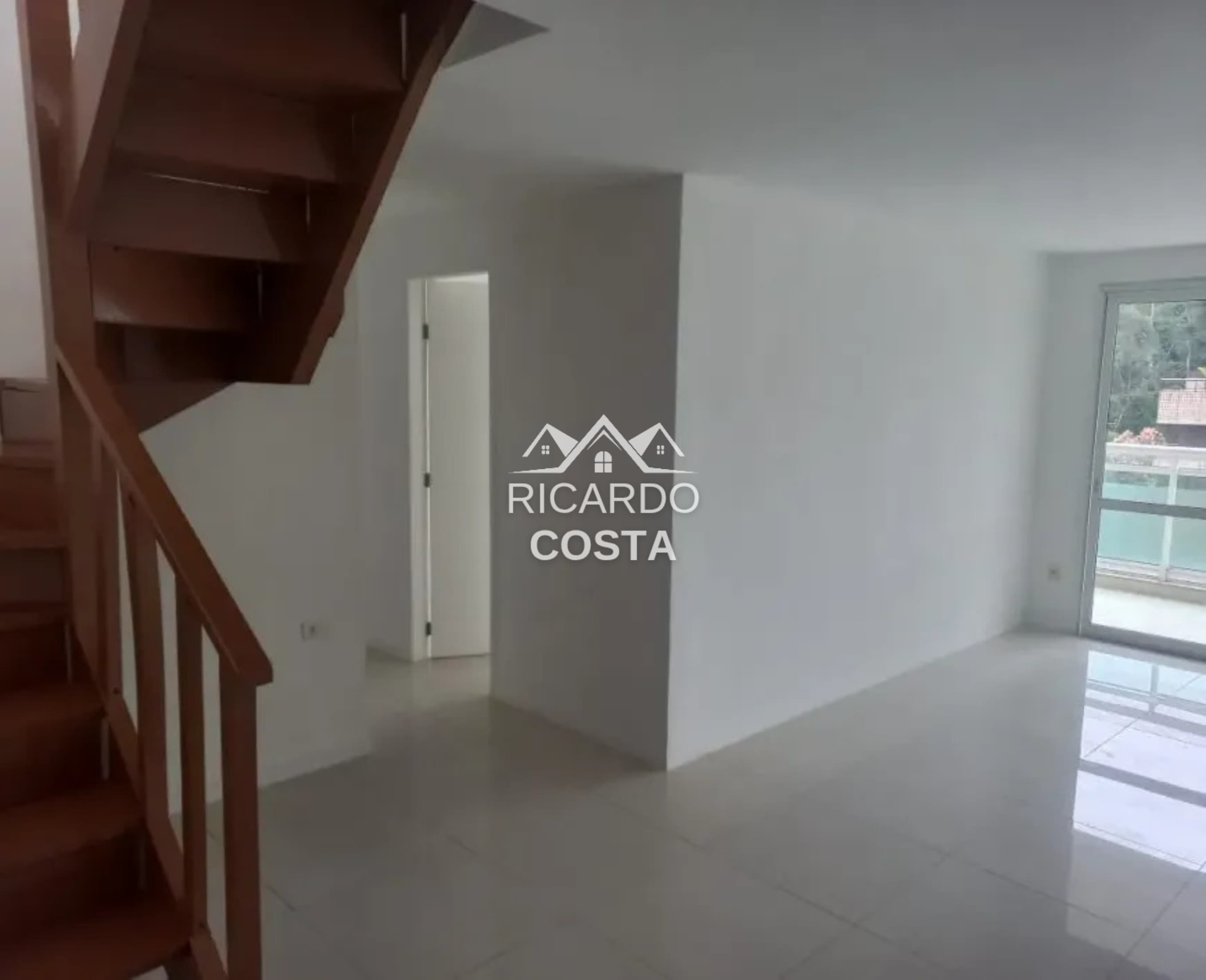 Imagem Cobertura com 4 Quartos para Alugar, 187 m² em Freguesia (Jacarepaguá) - Rio de Janeiro Imagem Cobertura com 4 Quartos para Alugar, 187 m² em Freguesia (Jacarepaguá) - Rio de Janeiro
