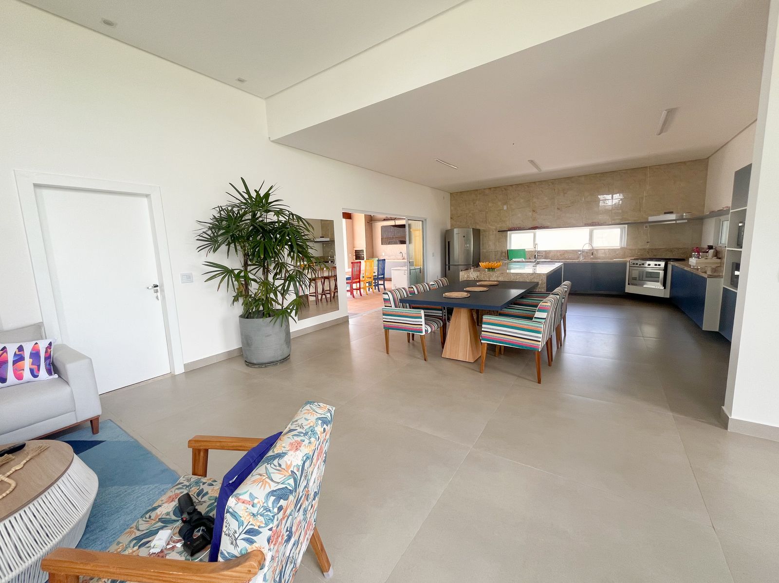 Imagem Casa de Condomínio com 4 Quartos à Venda, 398 m² em Vale do Landirana (Abrantes) - Camaçari Imagem Casa de Condomínio com 4 Quartos à Venda, 398 m² em Vale do Landirana (Abrantes) - Camaçari