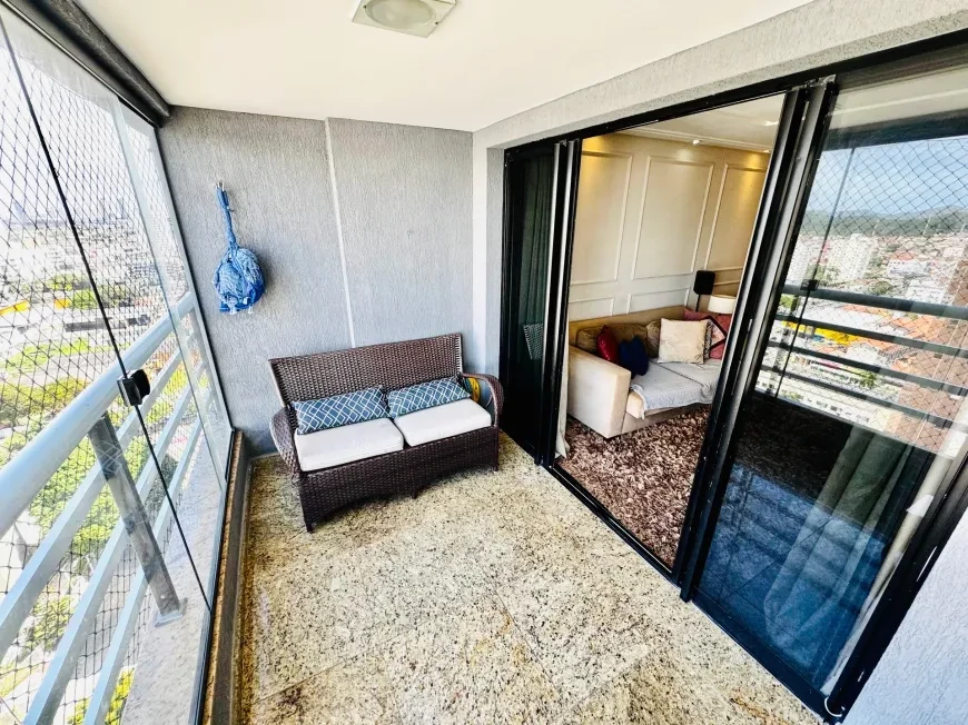 Imagem Apartamento com 3 Quartos à Venda, 120 m² em Lagoa Nova - Natal